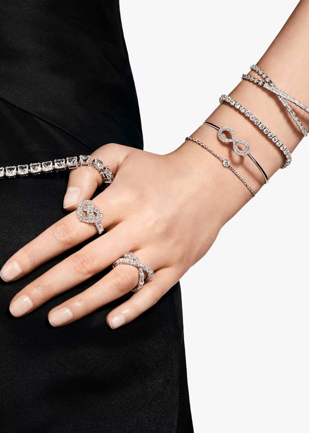 Кольцо Swarovski Hyperbola 5677633 Кольцо Swarovski Hyperbola 5677633