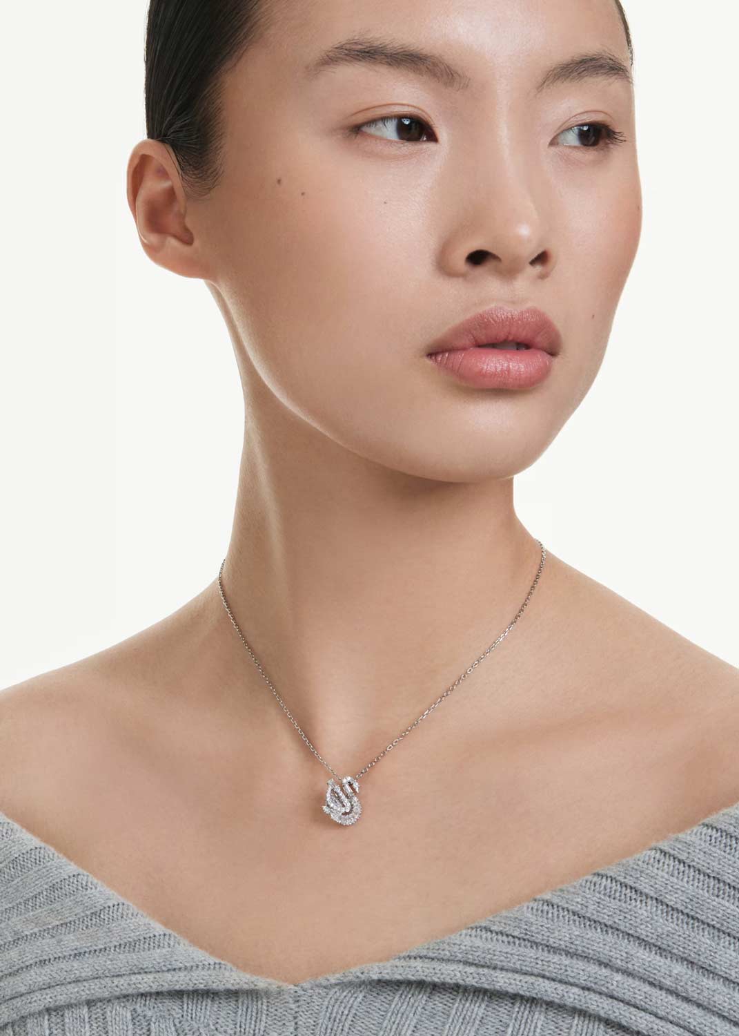 Подвеска на цепочке Swarovski Swan 5732412