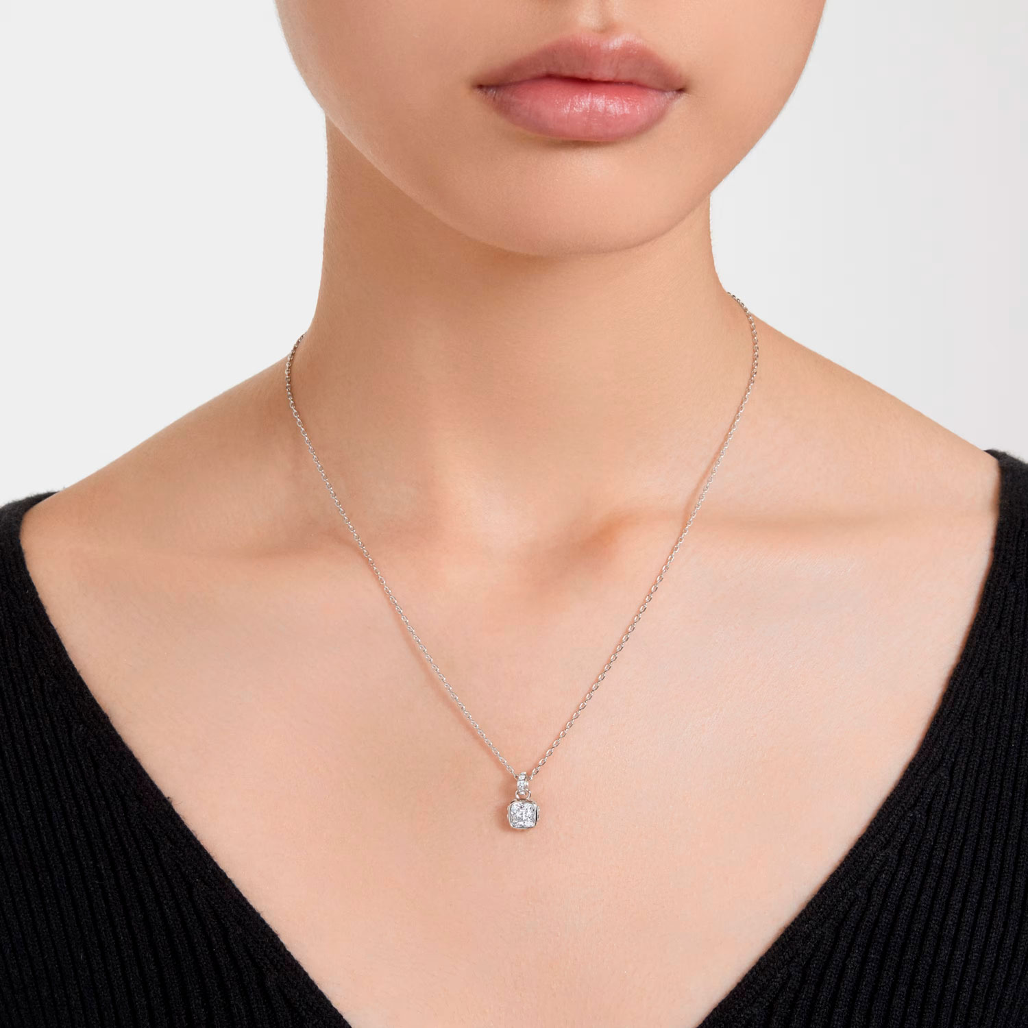 Кулон на цепочке ''Апрель'' Swarovski Birthstone 5651704 Кулон на цепочке ''Апрель'' Swarovski Birthstone 5651704