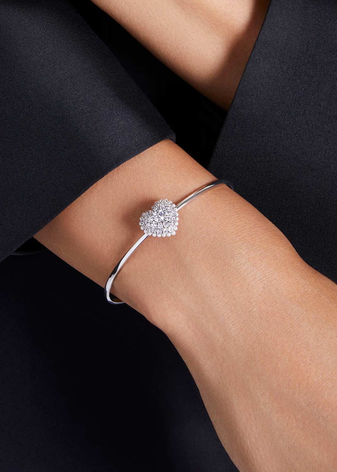 Жесткий браслет Swarovski Idyllia 5684385