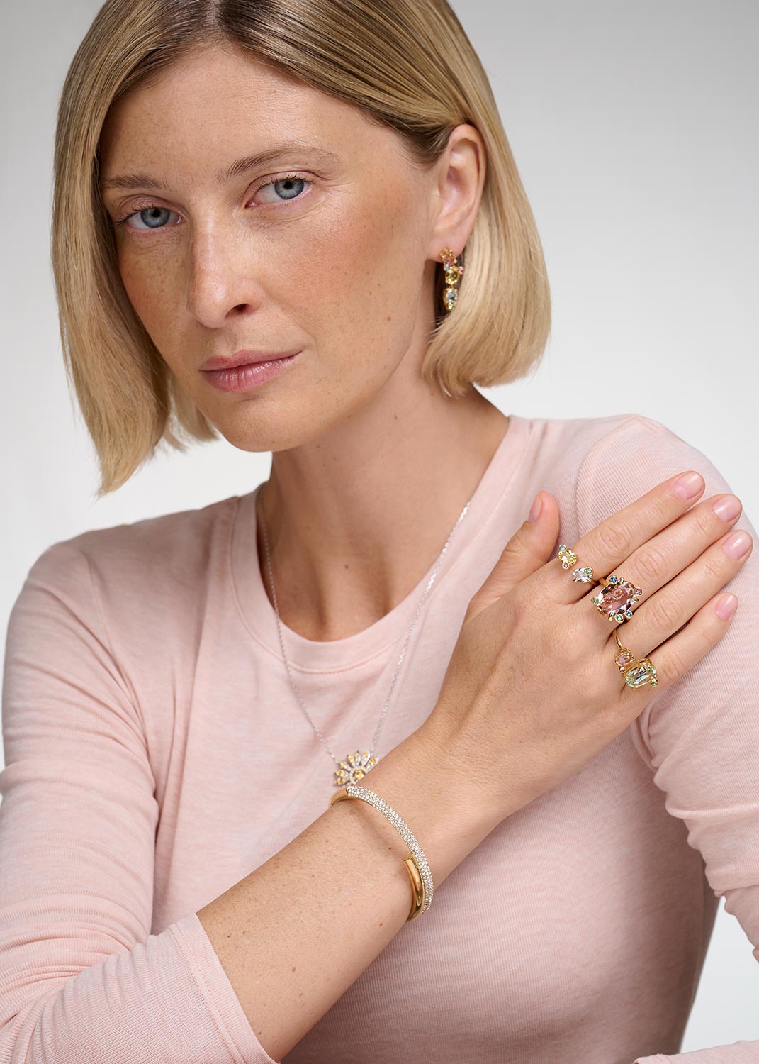 Жесткий браслет Swarovski Dextera 5669498 (M) Жесткий браслет Swarovski Dextera 5669498 (M)
