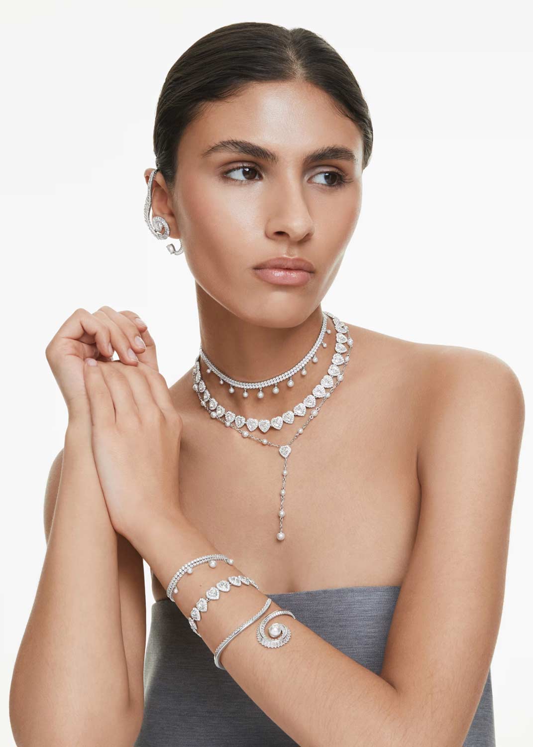 Жесткий браслет Swarovski Ariana Grande x Swarovski 5720863 (M) Жесткий браслет Swarovski Ariana Grande x Swarovski 5720863 (M)